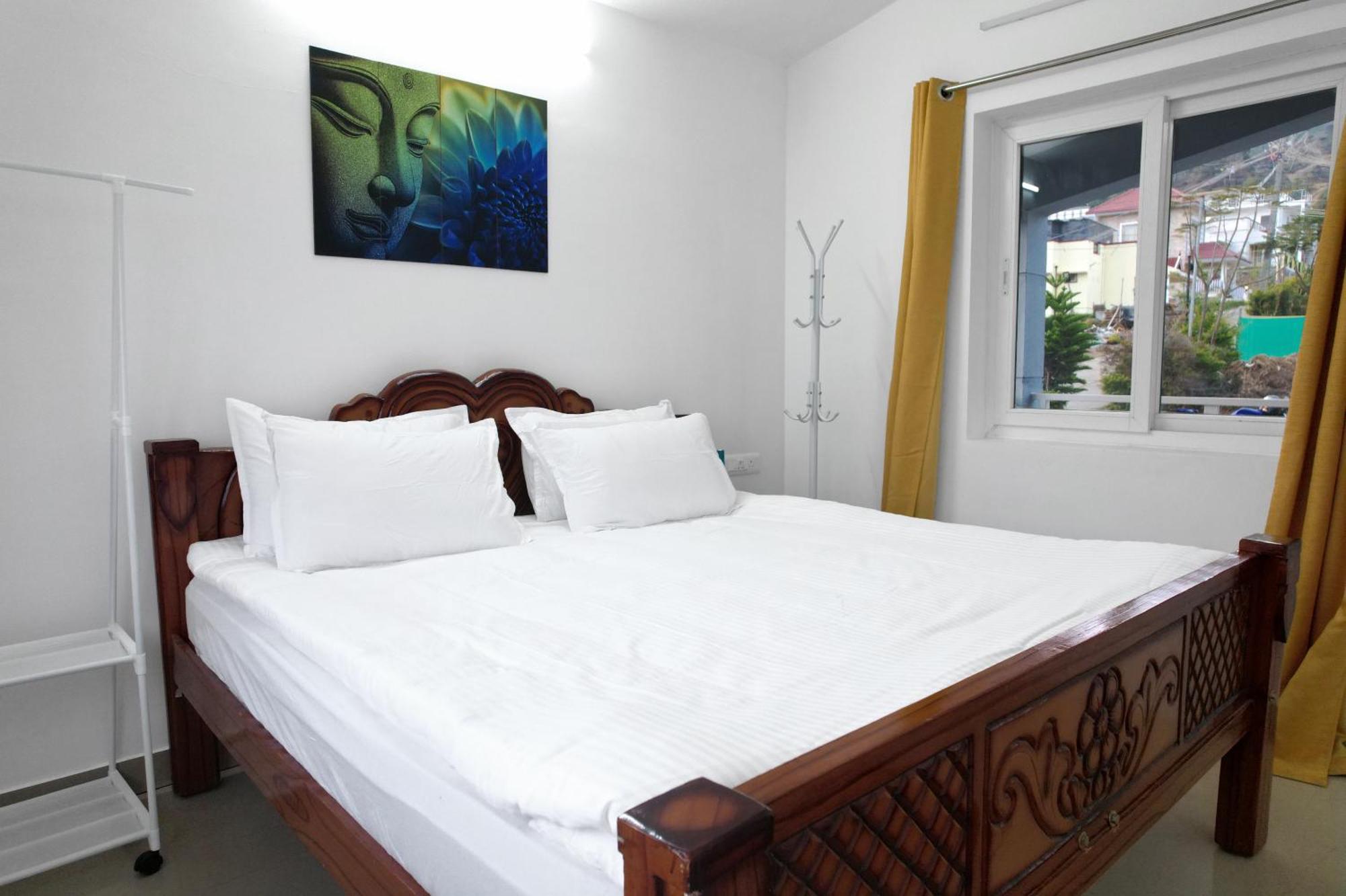 The Jade Highlands Mountain View 2 Bhk Holiday home *